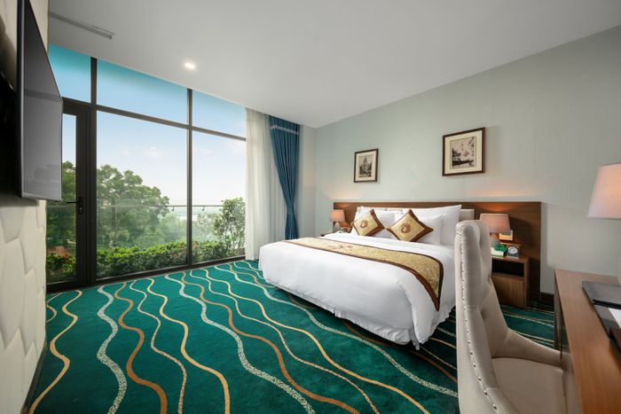 Phoenix Resort Bắc Ninh ảnh 2 - Tầm nhìn toàn cảnh thành phố từ đồi Pháo Thủ