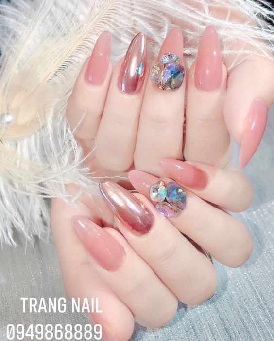 Tác phẩm nail nghệ thuật tinh tế tại Trang Nails Q2