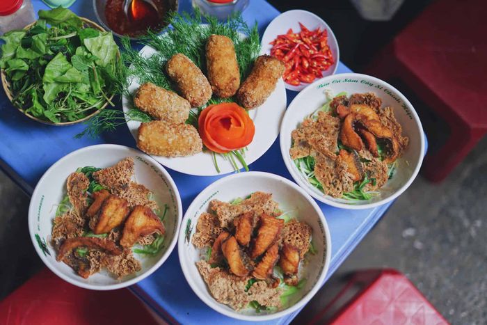 Bún Cá Sâm Cây Si - Ảnh 3: Góc nhìn cận cảnh về món cá cuốn thịt đặc biệt - tinh túy ẩm thực chỉ có tại ngõ Trung Yên