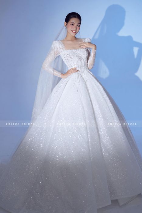 BST váy cưới thanh lịch tại Freida Bridal