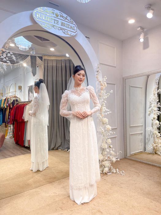 Áo dài Quỳnh Anh - Juliette Bridal - Những khoảnh khắc rạng ngời của cô dâu trong thiết kế áo dài cưới tinh tế