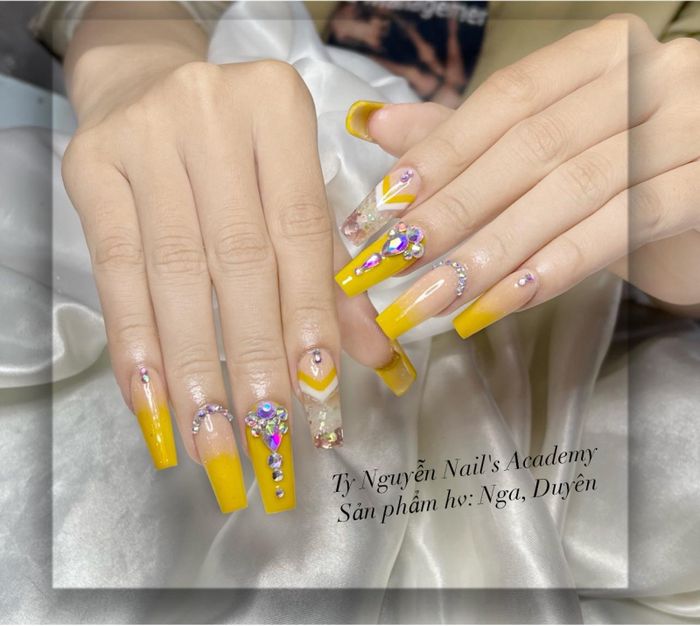 Không gian đào tạo chuyên nghiệp tại Ty Nguyễn Nail Academy