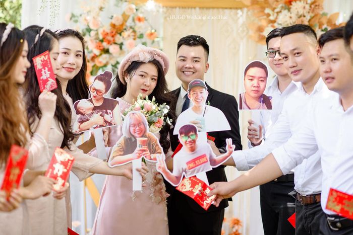 Khoảnh khắc tỏa sáng cùng áo dài Lunar (ảnh 3)