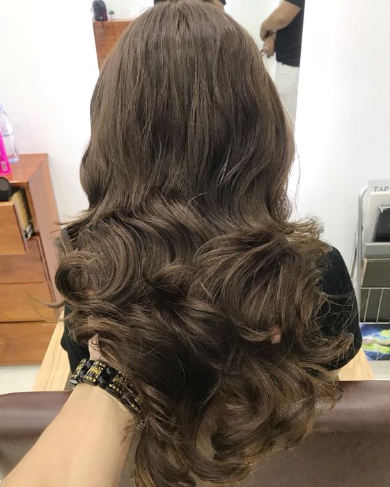 Hình ảnh tóc uốn đẹp tại Thịnh Hair Salon