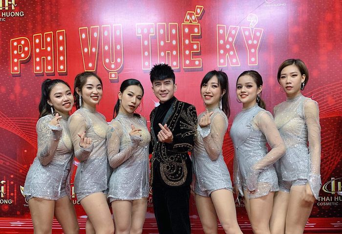 Những thiết kế ấn tượng từ WonderX - Ảnh 2