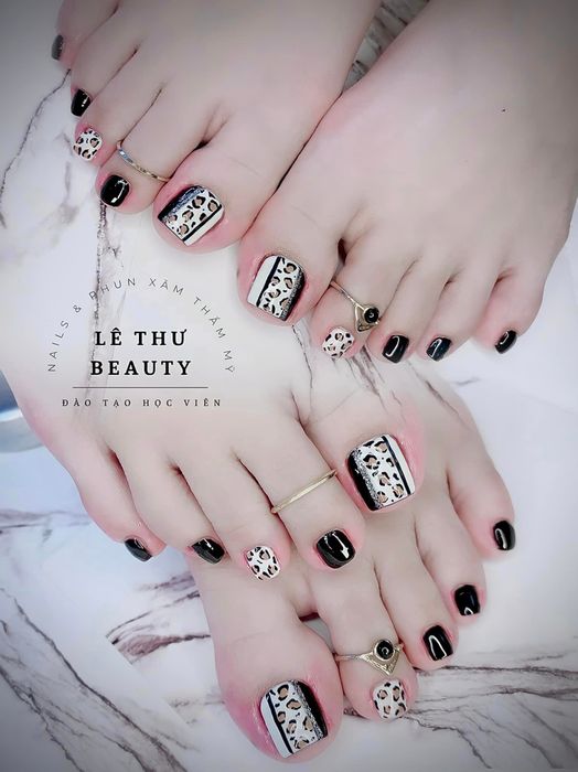 Hình ảnh học viên thực hành tại Lê Thư Beauty