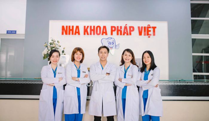 Nha Khoa Pháp Việt Huế ảnh 2