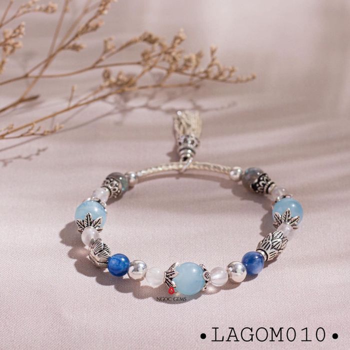 Hình ảnh không gian trưng bày đá quý tại Ngọc Gems