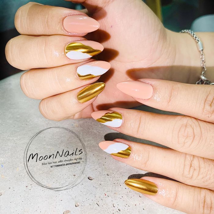 Hình ảnh tác phẩm nail nghệ thuật tại Moon Nails by Hằng Nguyễn
