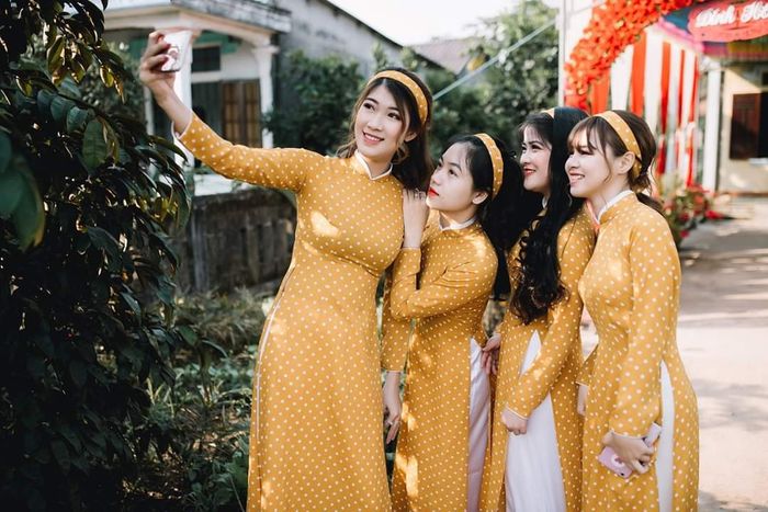 Bộ sưu tập áo dài cưới thủ công tinh xảo (ảnh 3)