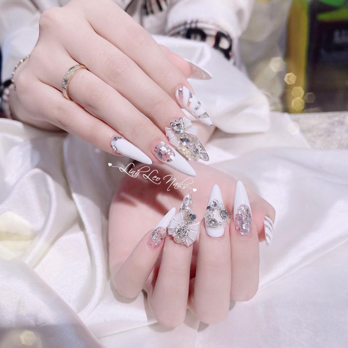 Không gian học tập hiện đại tại Linh Leo Nails