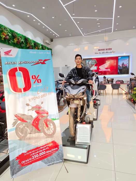 Hình ảnh ấn tượng về showroom hiện đại và dòng xe mới nhất tại Honda Minh Hiên