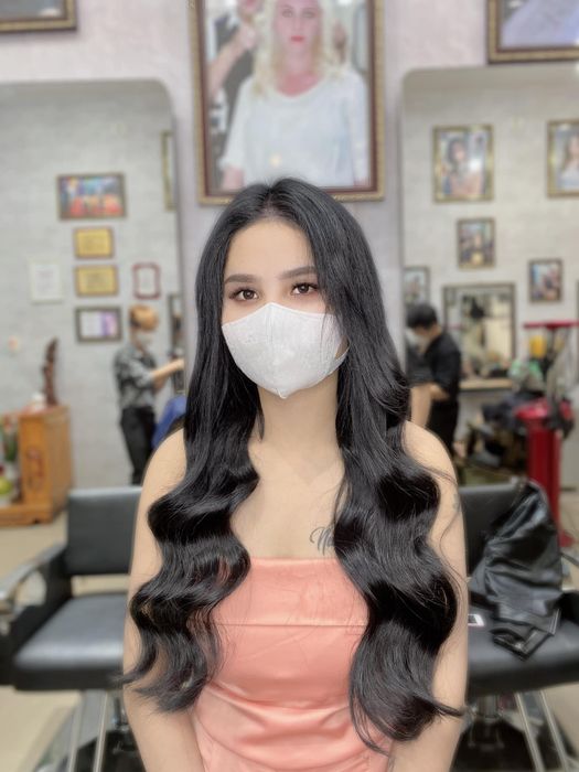 Hình ảnh dịch vụ nối tóc chuyên nghiệp tại Hair Salon Hiếu