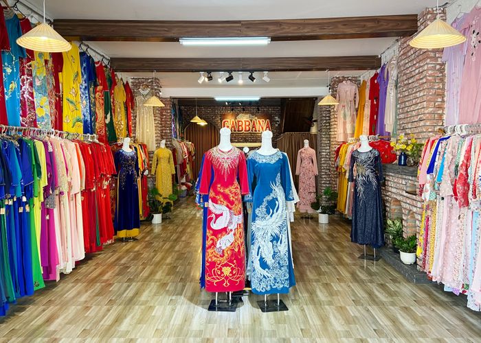 Khoảnh khắc tỏa sáng cùng áo dài Gabbana (ảnh 3)