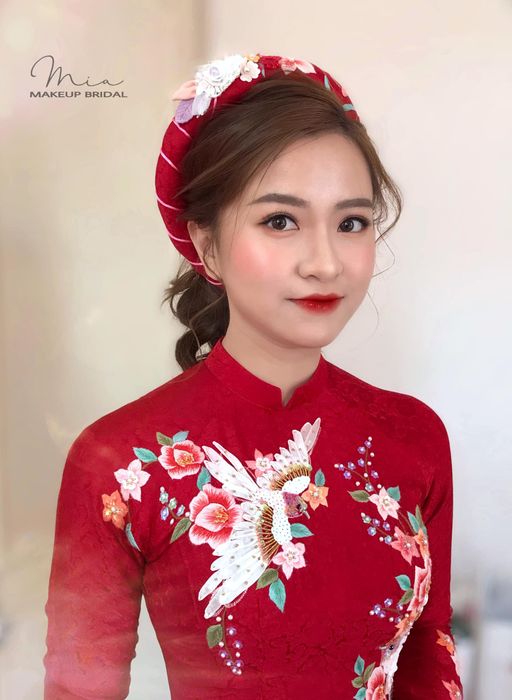 Hình ảnh cô dâu lộng lẫy từ MIA Makeup Bridal