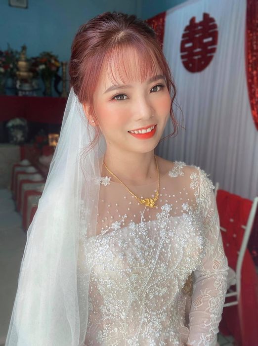 Hoàng Lê Lê Makeup ảnh 1