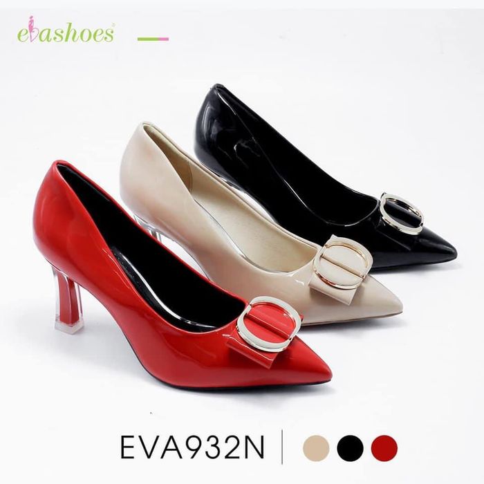 Không gian trưng bày đa dạng tại EvaShoes - Hình ảnh 1