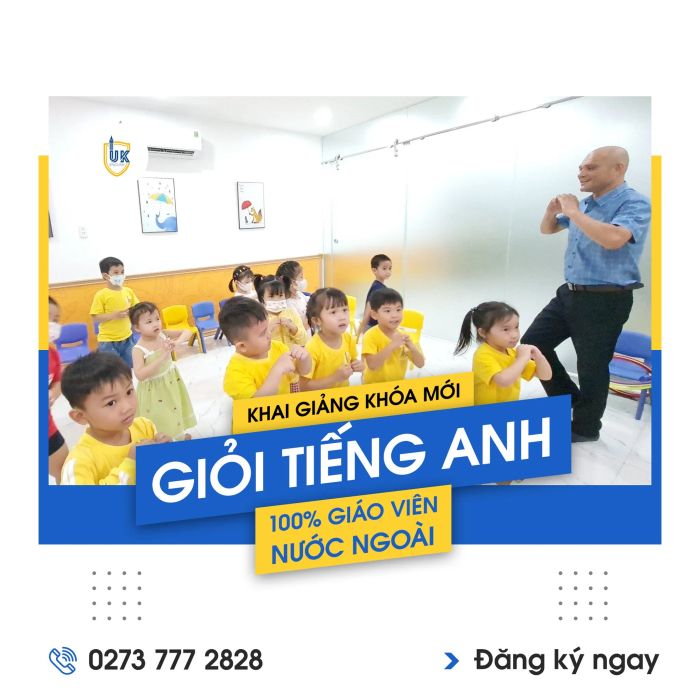 Hình ảnh thứ 2 của UK English, nơi học viên được trải nghiệm một môi trường học tập tiên tiến, với các phương pháp giảng dạy sáng tạo và đội ngũ giáo viên tận tâm, sẵn sàng giúp các em phát triển toàn diện.