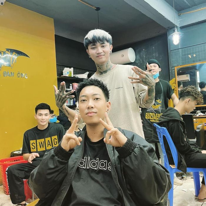 Hình ảnh tác phẩm tạo mẫu tóc nghệ thuật tại Phong BVB