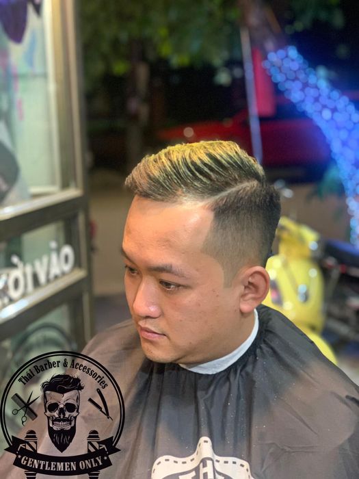 Không gian sang trọng và phong cách tại Thái Barber & Accessories - Ảnh 1