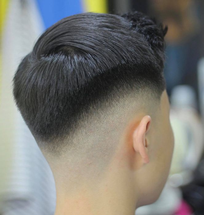 Minh Bui Barbershop ảnh 1 - Hình ảnh đầu tiên giới thiệu không gian sang trọng và những tác phẩm nghệ thuật tóc nam tại đây.