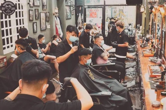 Không gian sang trọng tại Bardy BarberShop