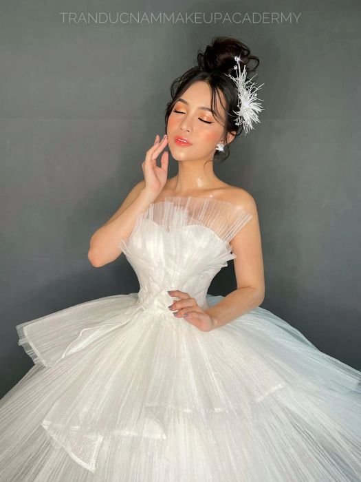 Hình ảnh cô dâu kiêu sa tại Đức Nam Luxury Wedding