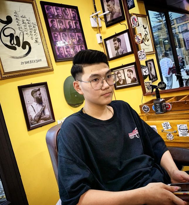 Những kiểu tóc nam tính ấn tượng tại 20barbershop (Ảnh 2)