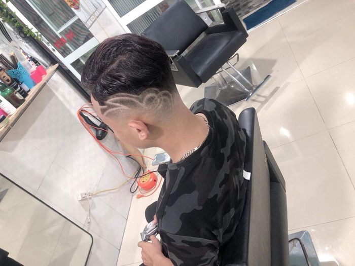 BarberShop Nguyễn Lâm - Mái tóc nam ấn tượng