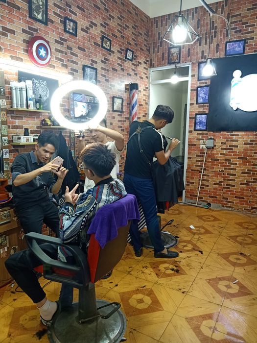 Bom Barbershop ảnh 3