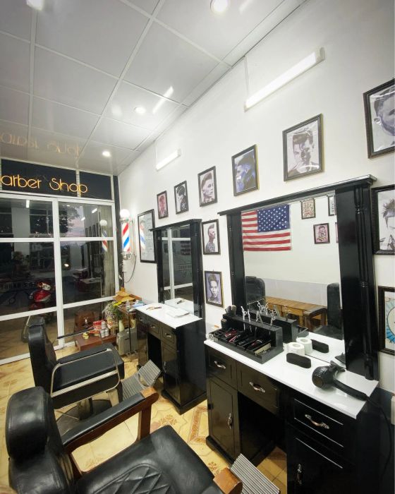 Không gian retro độc đáo tại 2002 Barber Shop (Ảnh 1)