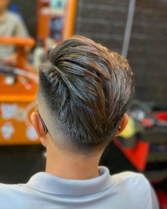 Không gian trẻ trung tại Quân BarberShop