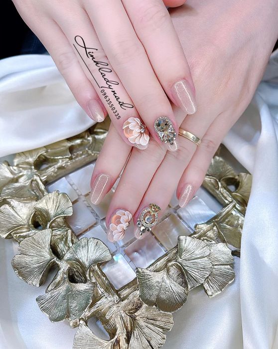 Nail Linh Lady - Ảnh 1: Tinh hoa nghệ thuật trên từng ngón tay