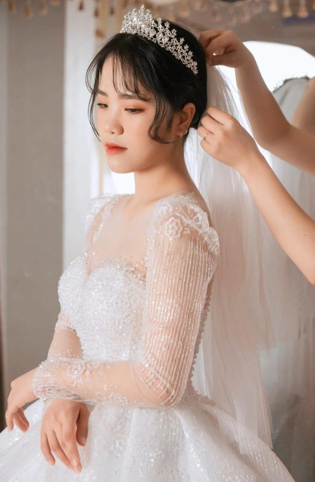 Hình ảnh cô dâu được trang điểm tại Điện Biên Art Wedding