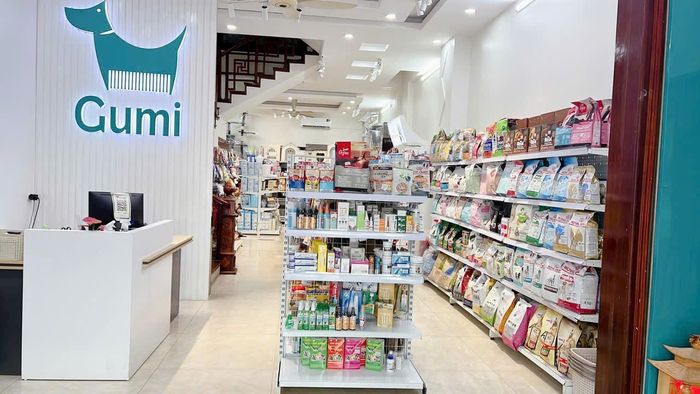 Kho phụ kiện đa dạng tại Gumi Pet Shop