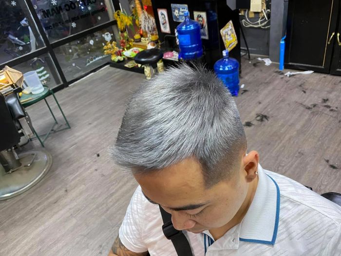 Không gian sang trọng và chuyên nghiệp tại TH Barbershop (Ảnh 1)