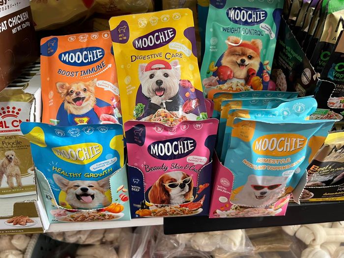 Bộ sưu tập phụ kiện đa dạng tại Petshop Hồng Nhung
