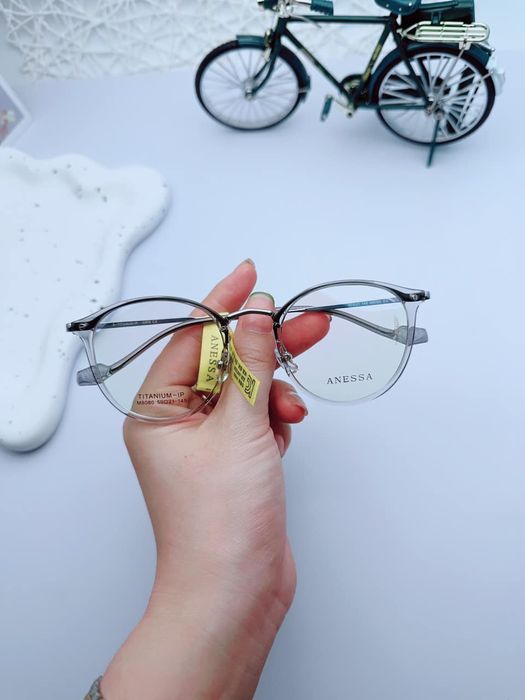 Hình ảnh Kính Mắt Đại Việt số 2