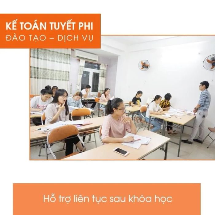 Không gian đào tạo chuyên nghiệp tại Trung Tâm Tuyết Phi