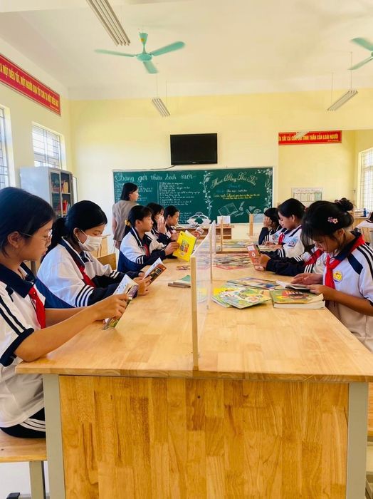 Hình ảnh hoạt động giảng dạy tại THCS Quảng Phú Cầu
