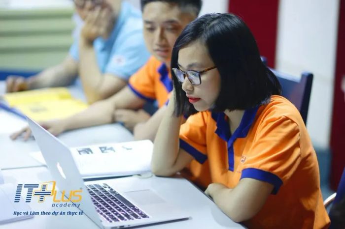 Không gian đào tạo hiện đại tại IT PLUS Academy