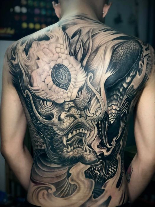 Tattoo Văn Bậm ảnh 1