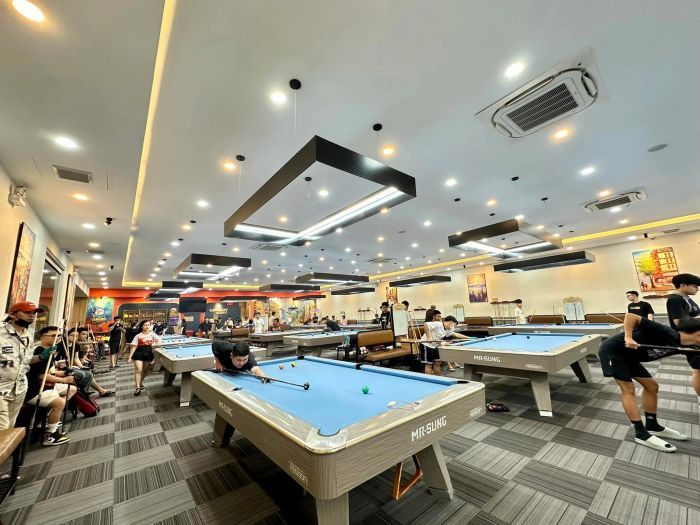 Luxury Billiards Club - Hình 1