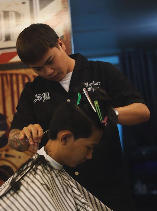 Quy trình cắt tóc chuyên nghiệp tại SB-King Barber Shop