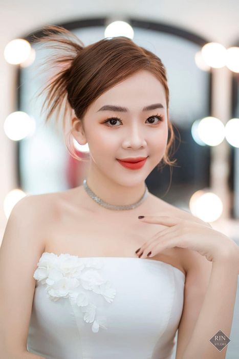 Huỳnh Bảo MakeUp (Rjn Studio) - Khoảnh khắc tỏa sáng qua từng góc ảnh