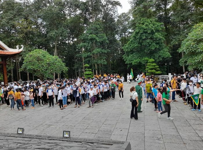 Hình ảnh hoạt động giảng dạy và học tập tại THCS Đội Bình