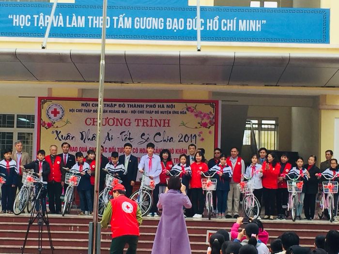 Hình ảnh cơ sở vật chất hiện đại tại THCS Liên Bạt