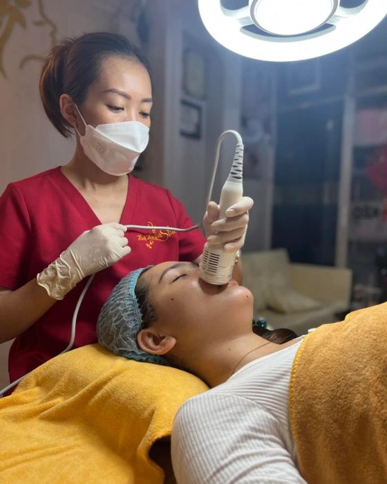HUỆ HUỲNH Beauty hình ảnh 1