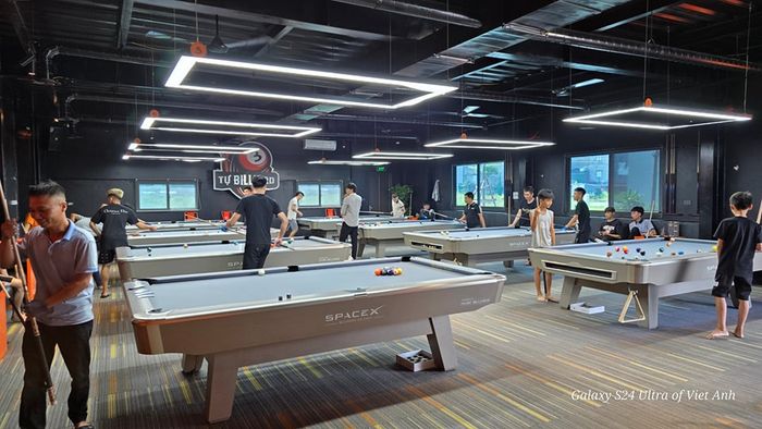 Không gian trẻ trung tại Tự Billiard