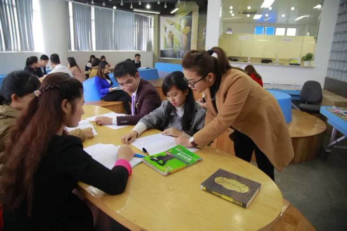 Hình ảnh lớp học thực hành tại Enter Focus Academy